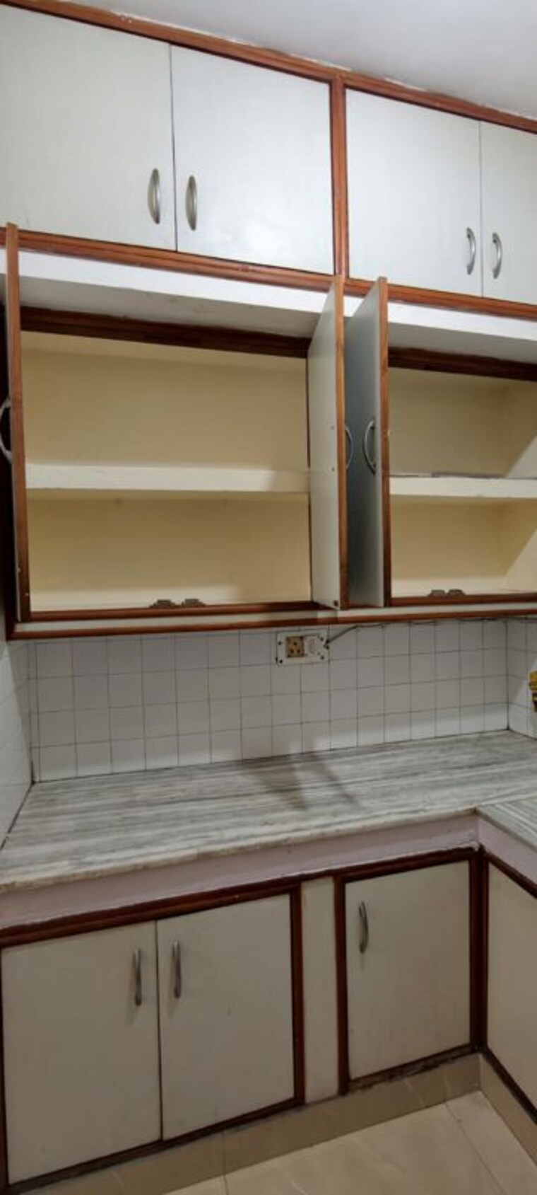 Bathroom, rohini sector 13 2 Bedroom 1000 Sq.Ft. Builder Floor In Rohini Sector 13 Delhi 10286708