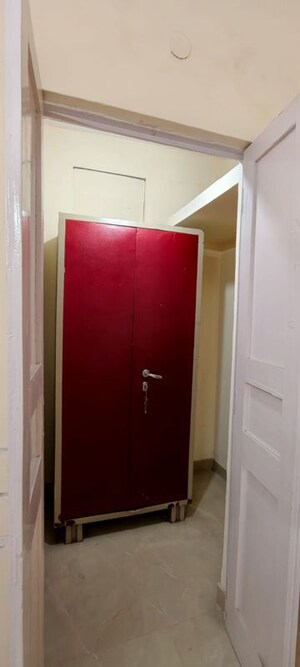 Furnished Amenities in 2 BHK Builder Floor at Rohini Sector 13 – for Rent