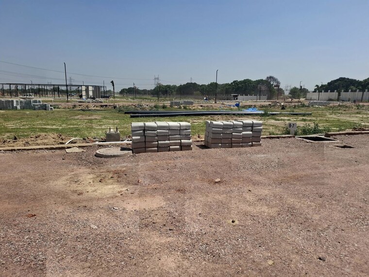 undefined, raghunathpur Commercial Land 133 Sq.Yd. In Raghunathpur Hapur 10286596
