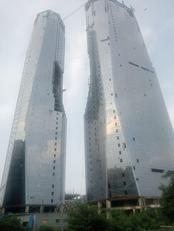 Office Space For Sale in Bhutani Cyber Central