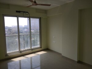 Room in 2 BHK Apartment at Suba Zircon, Andheri East – for Rent