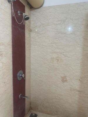 Furnished Amenities in 2 BHK Apartment at Kalpataru Aura, Ghatkopar West – for Rent