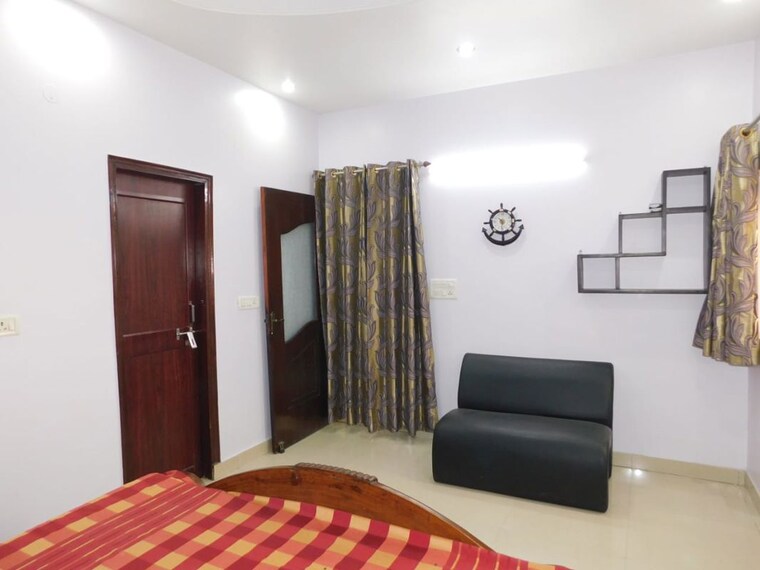 Bedroom, shipra-krishna-vista 5 Bedroom 4000 Sq.Ft. Apartment In Ahinsa Khand 1 Ghaziabad 10287130