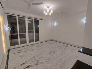 Room in 3 BHK Villa at Ansal Florence Classic, South City 1 – for Rent