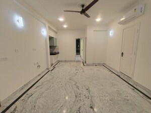 Room in 3 BHK Villa at Ansal Florence Classic, South City 1 – for Rent