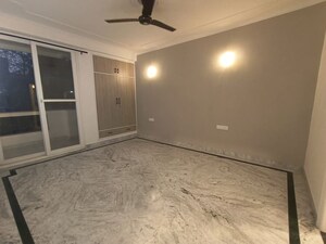 Room in 3 BHK Villa at Ansal Florence Classic, South City 1 – for Rent