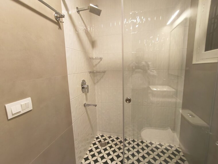 Bathroom, ansal-florence-classic 3 Bedroom 3000 Sq.Ft. Villa In South City 1 Gurgaon 10286603