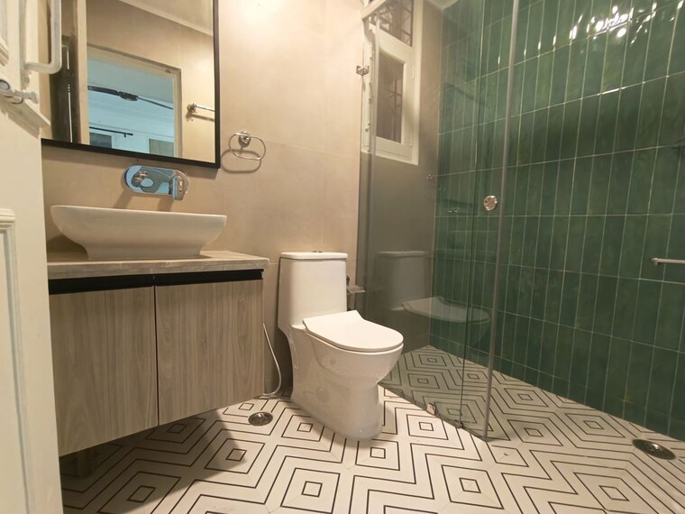 Bathroom, ansal-florence-classic 3 Bedroom 3000 Sq.Ft. Villa In South City 1 Gurgaon 10286603