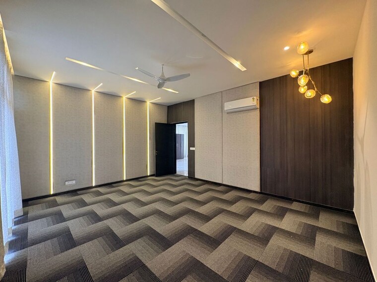 Bedroom, sector 2 6+ Bedroom 500 Sq.Yd. Independent House In Sector 2 Panchkula 10287167