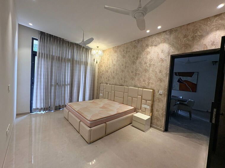 Living Room, sector 2 6+ Bedroom 500 Sq.Yd. Independent House In Sector 2 Panchkula 10287167
