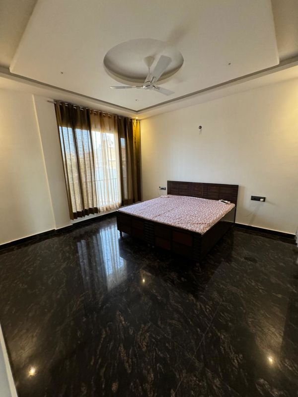 1 BHK + Pooja Room Builder Floor For Rent in Sector 78