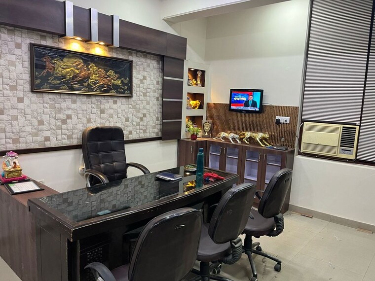 Team Area, v3s-indralok Commercial Office Space 70 Acre In Indrapuram Ghaziabad 10287184