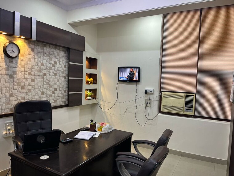 Team Area, v3s-indralok Commercial Office Space 70 Acre In Indrapuram Ghaziabad 10287184