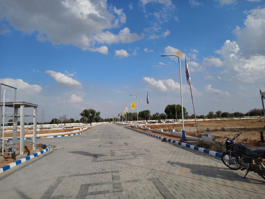 Plot For Sale in Malpura