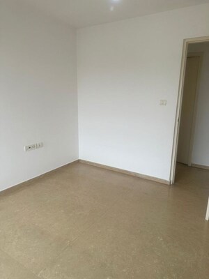 Room in 2 BHK Apartment at Kalpataru Aura, Ghatkopar West – for Rent