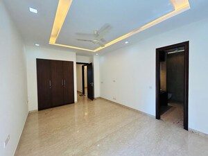 Master Bedroom in 4 BHK Builder Floor at Basant Gaon – for Rent