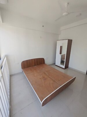 Bedroom in 2 BHK Apartment at Dynamix Divum, Malad East – for Rent