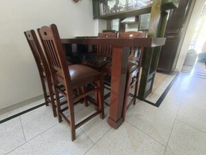 Staircase in 2 BHK Villa at Unitech South City 1, South City 1 – for Rent