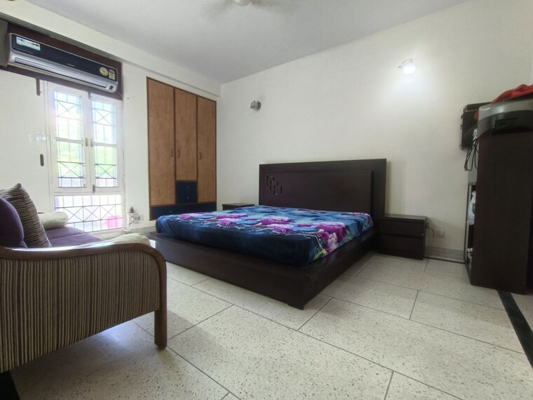Bedroom, unitech-south-city-1 2 Bedroom 1700 Sq.Ft. Villa In South City 1 Gurgaon 10287196