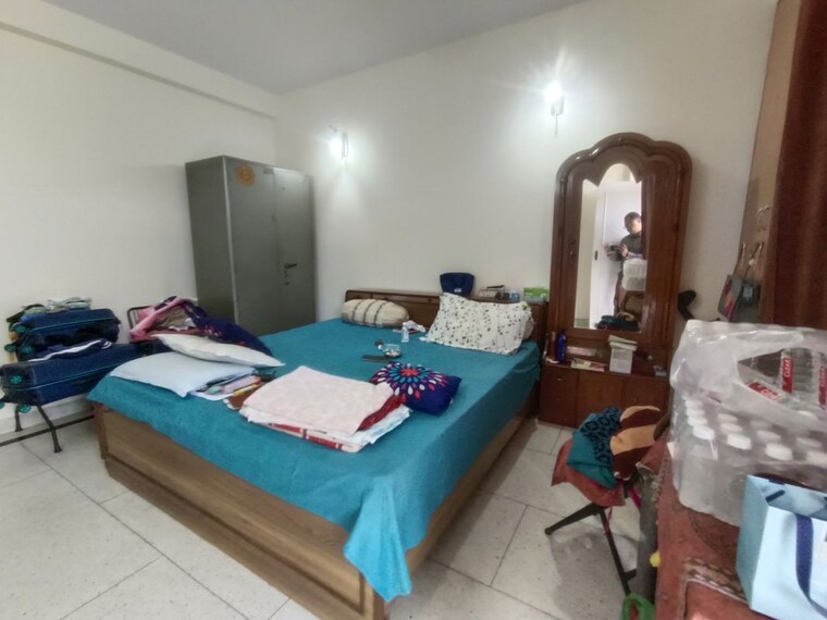 Bedroom, unitech-south-city-1 2 Bedroom 1700 Sq.Ft. Villa In South City 1 Gurgaon 10287196