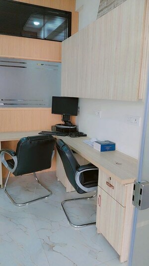 Team Area in  Shop at Ansal Sushant Shopping Arcade, Sector 27 – for Rent