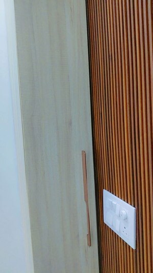 Balcony in  Shop at Ansal Sushant Shopping Arcade, Sector 27 – for Rent