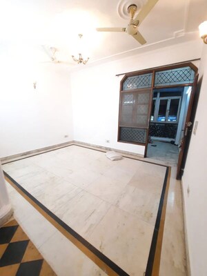 Room in 2 BHK Builder Floor at Malviya Nagar – for Rent