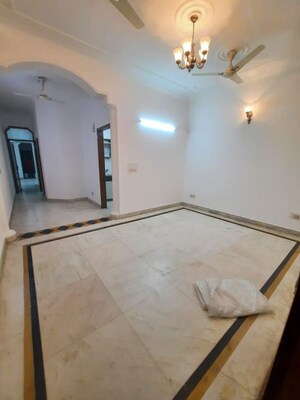 2 BHK Builder Floor For Rent in Malviya Nagar