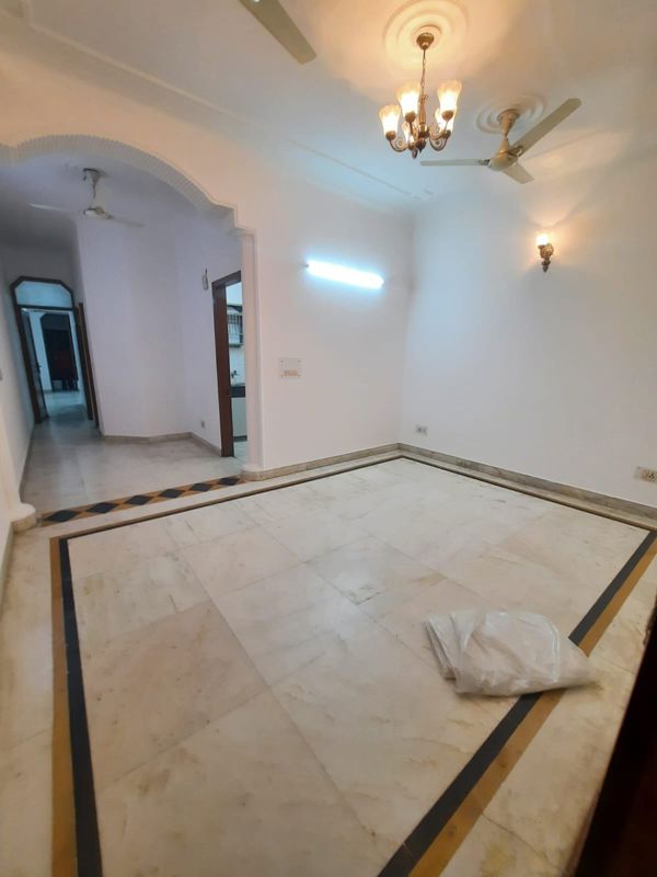2 BHK Builder Floor For Rent in Malviya Nagar