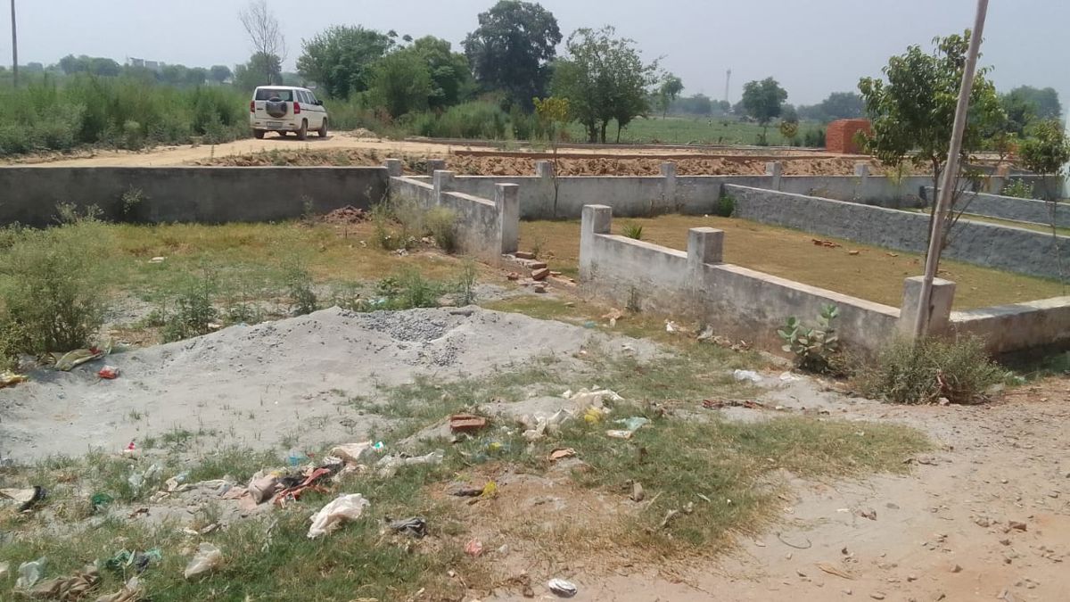 Plot For Sale in Achheja