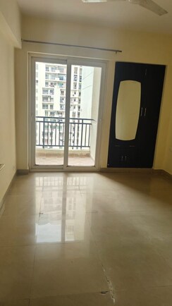 3 BHK + Store Room Apartment For Rent in Sethi Max Royal