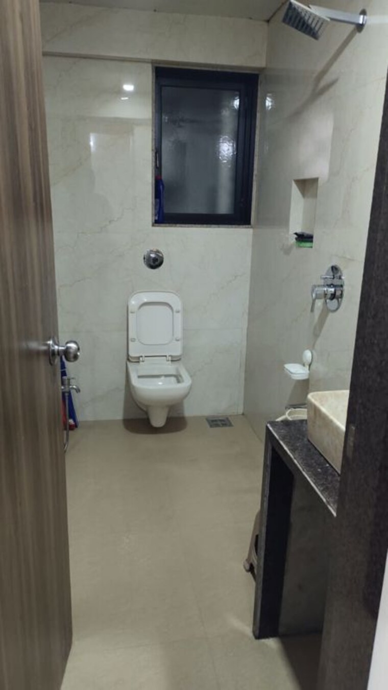 Bathroom, dosti-olive 2 Bedroom 636 Sq.Mt. Apartment In Wadala East Mumbai 10287652