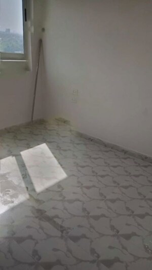 Room in 1 BHK Apartment at Aditya Vrinda Homes Phase 1, Shahpur Bamheta – for Rent