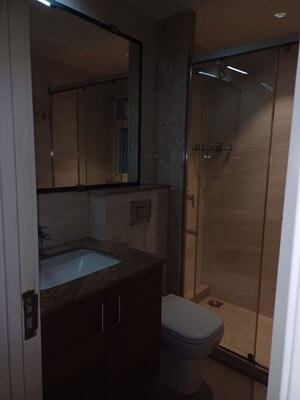 Bathroom in 4 BHK Apartment at DLF Park Place, Sector 54 – for Sale