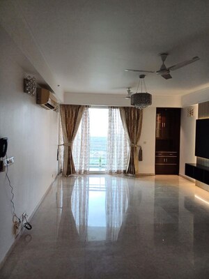 Living Room in 4 BHK Apartment at DLF Park Place, Sector 54 – for Sale