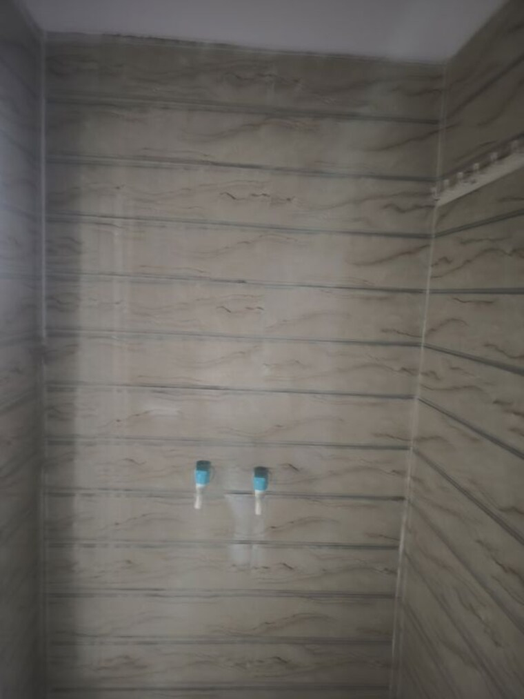 Bathroom, sector 56 1 Bedroom 500 Sq.Ft. Villa In Sector 56 Noida 10287904