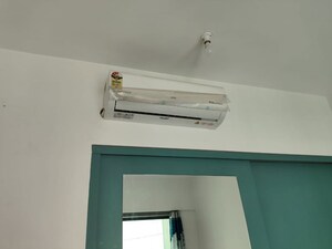 Furnished Amenities in 2 BHK Apartment at Kalpataru Immensa B, Kolshet Road – for Rent