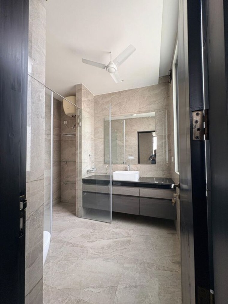 Attached Bathroom, panchkula urban estate 3.5 Bedroom 250 Sq.Yd. Independent House In Panchkula Urban Estate Panchkula 10287955