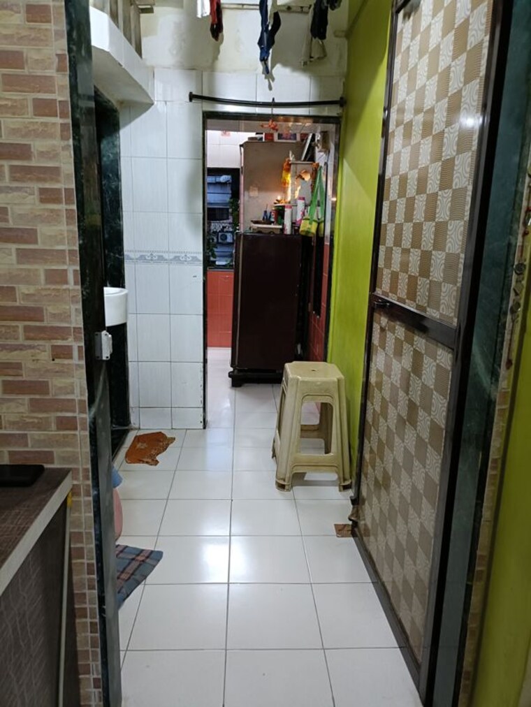 Attached Bathroom, kalwa 1 RK 350 Sq.Ft. Apartment In Kalwa Thane 10287964
