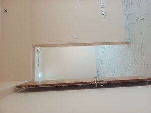 Room in 1 BHK Apartment at Dynamix Avanya, Dahisar East – for Rent