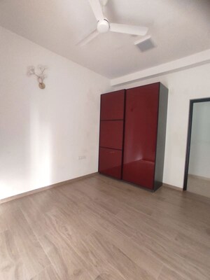 Room in 3 BHK Apartment at Sobha City Gurgaon, Sector 108 – for Rent