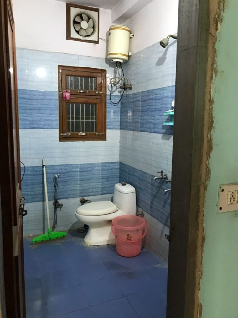 Bathroom, dwarka 3 Bedroom 1012 Sq.Ft. Builder Floor In Dwarka Delhi 10288144