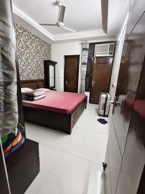 Master Bedroom in 2 BHK Builder Floor at Sector 9a – for Rent