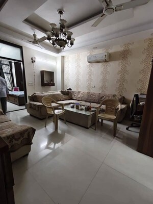 Gym in 2 BHK Builder Floor at Sector 9a – for Rent