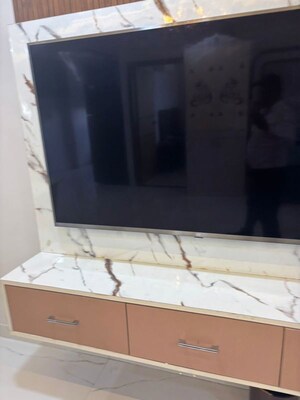  4 BHK Apartment at Mansarovar – for Sale