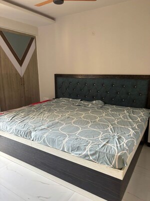 Bedroom in 4 BHK Apartment at Mansarovar – for Sale