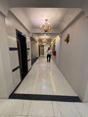  4 BHK Apartment at Mansarovar – for Sale