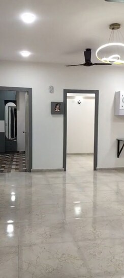 2 BHK Apartment For Rent in MRG Ultimus