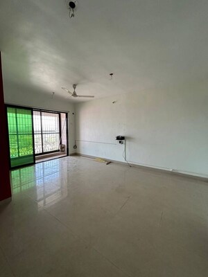 Room in 3 BHK Apartment at Godrej Hill, Kalyan West – for Sale