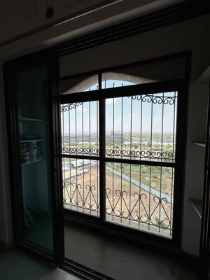 Room in 3 BHK Apartment at Godrej Hill, Kalyan West – for Sale